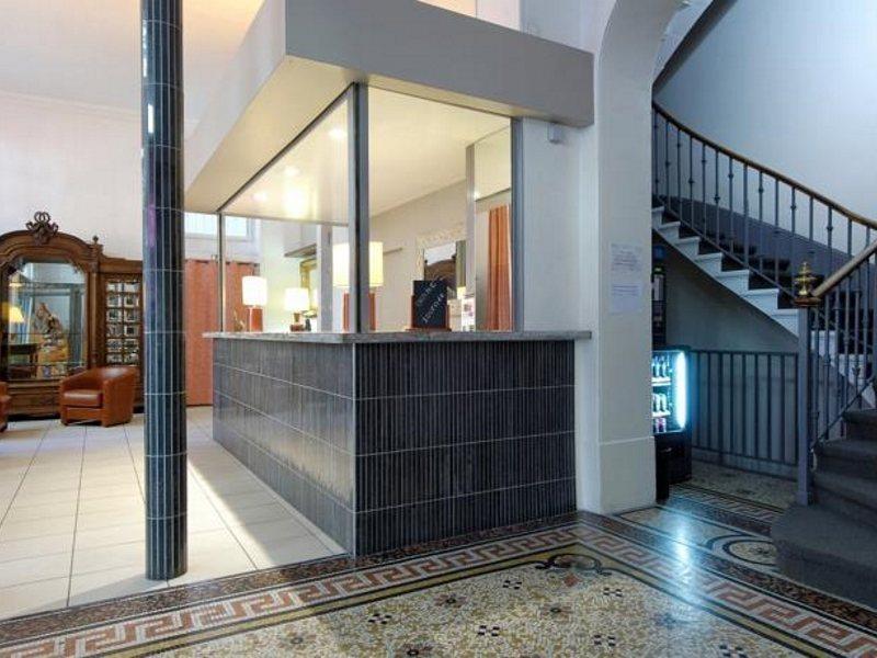 1924 (adults Only) 3* Grenoble